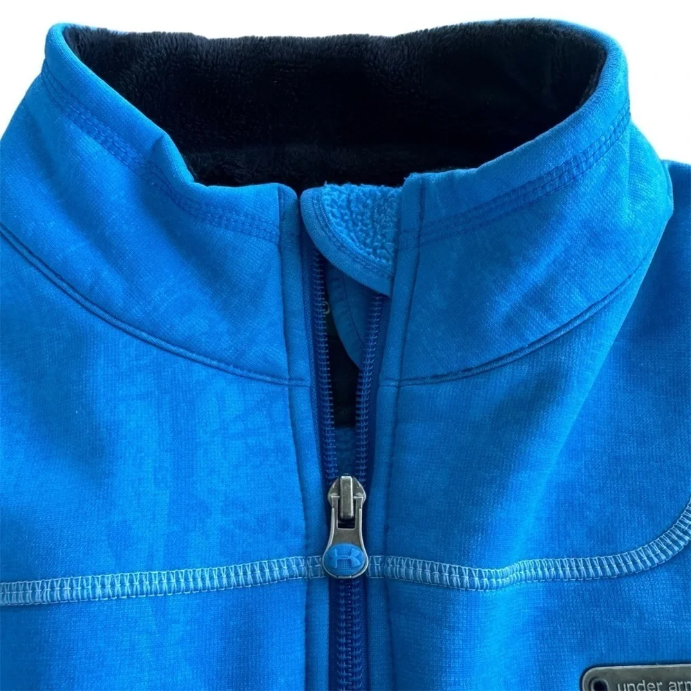 Under Armour athletic jacket full zip size M in blue